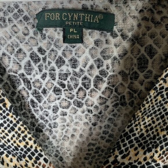 For Cynthia Linen Blend Brown Animal Print Blouse PL | V Neck Fall Top - Picture 8 of 9